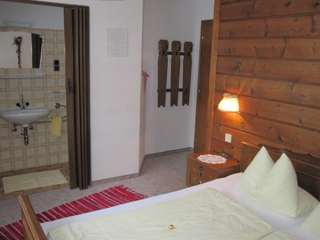 Haus Walch Apartment แยร์สเซินส์ ภายนอก รูปภาพ